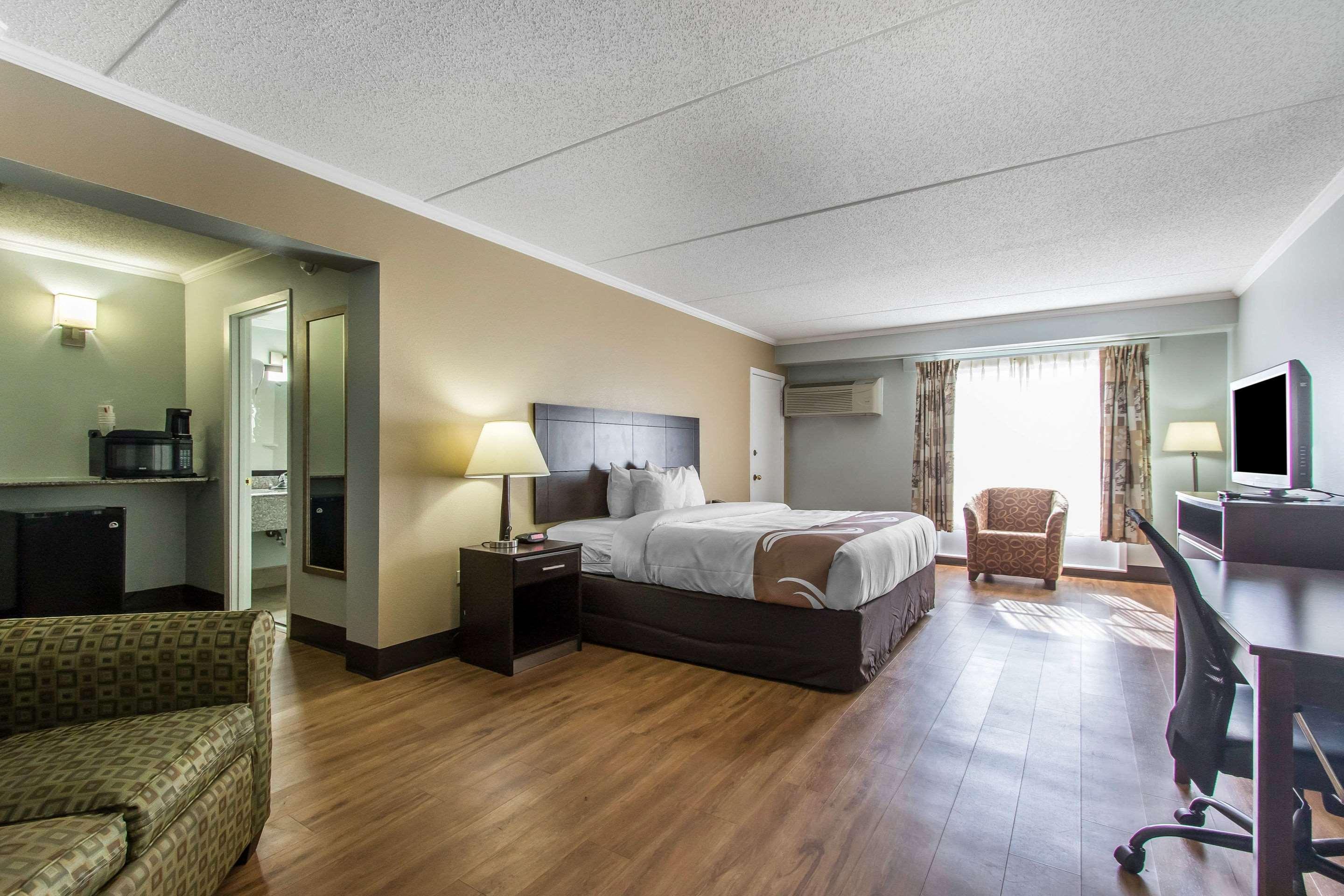 Quality Inn Downtown Historic District Mobile Bagian luar foto