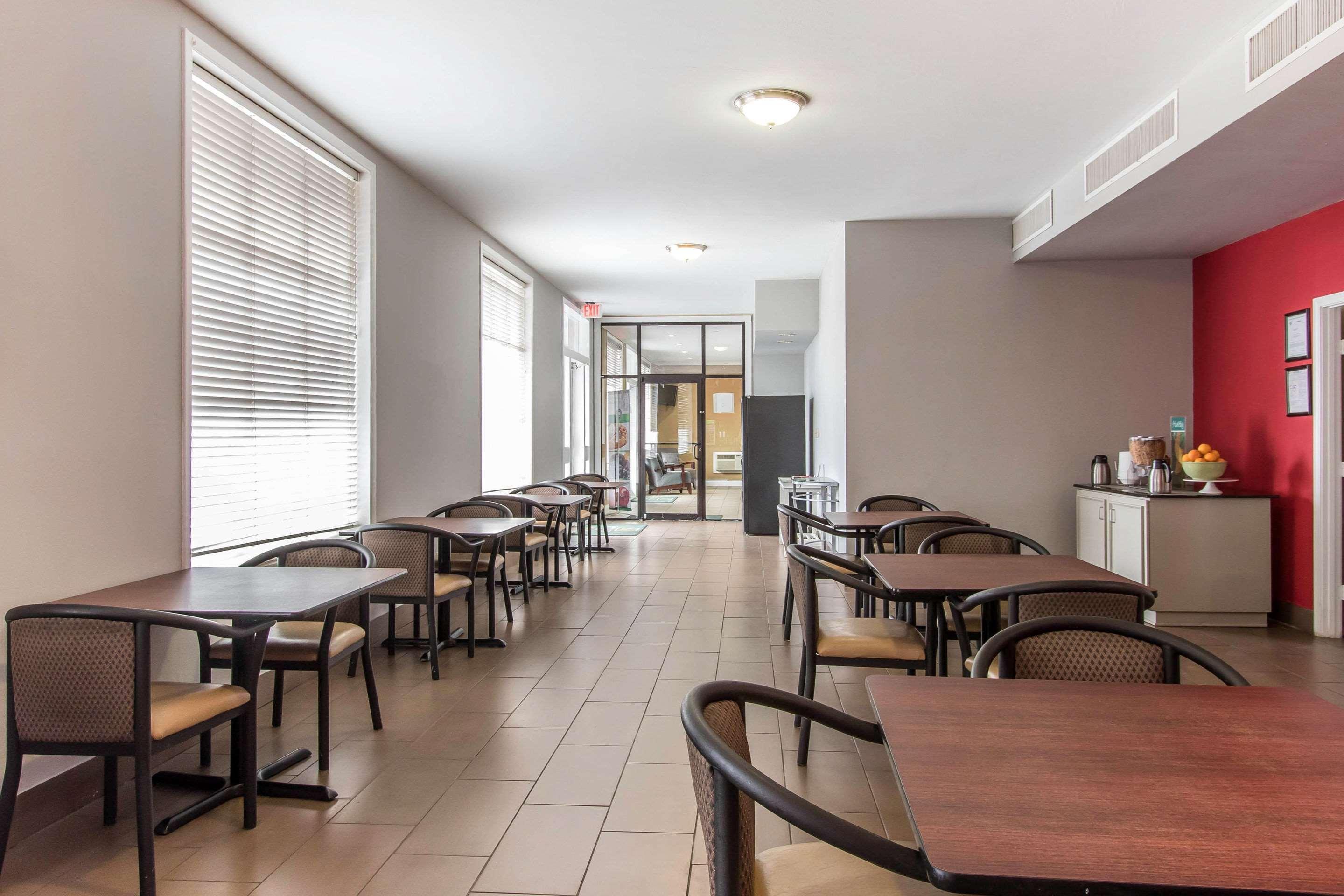 Quality Inn Downtown Historic District Mobile Bagian luar foto