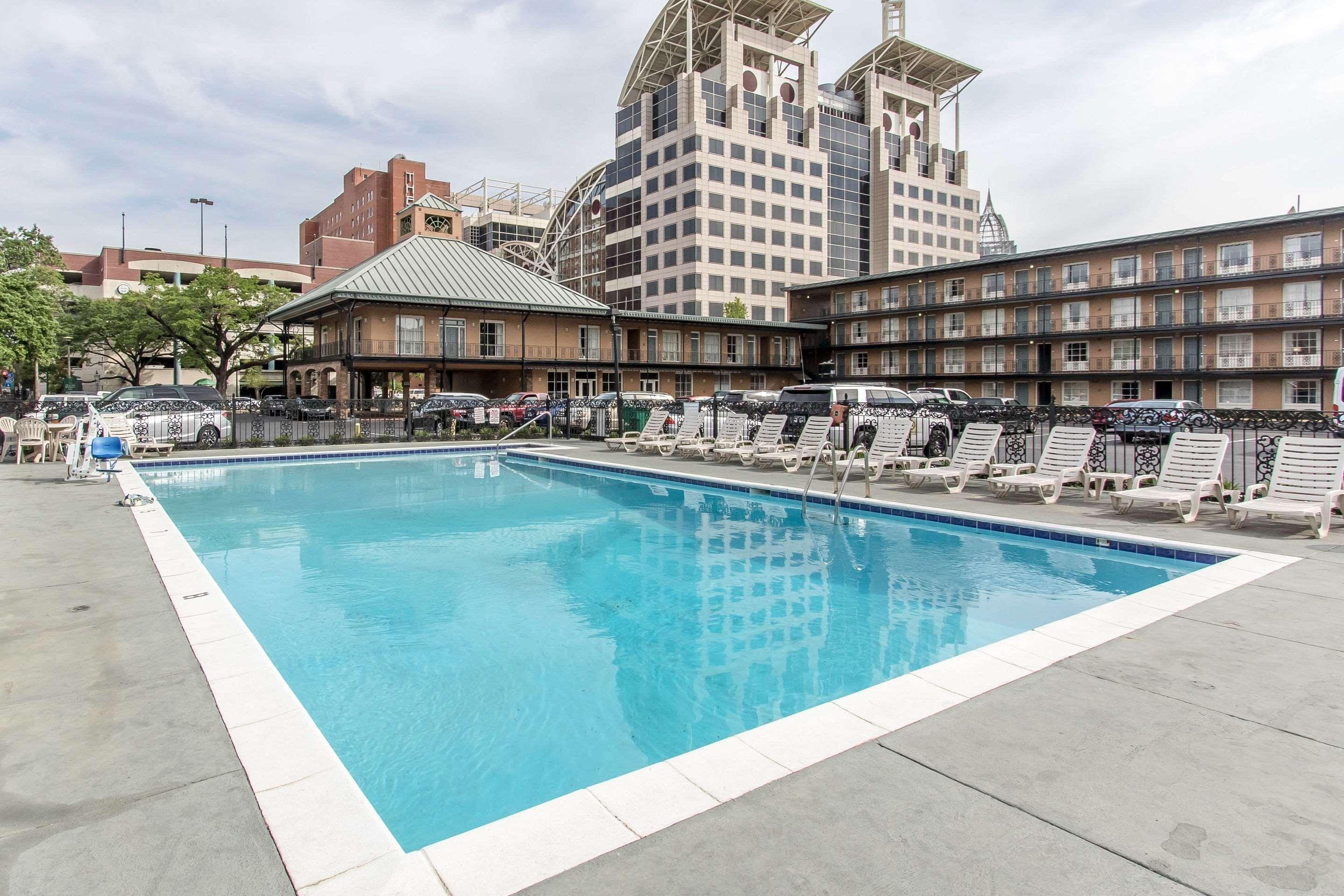 Quality Inn Downtown Historic District Mobile Bagian luar foto