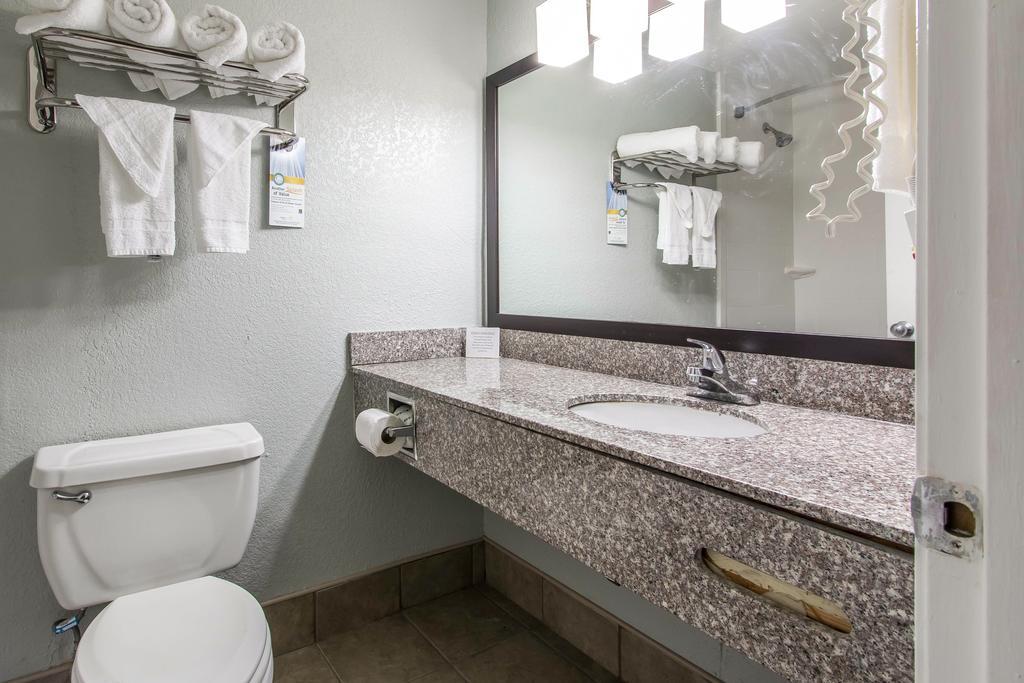 Quality Inn Downtown Historic District Mobile Bagian luar foto